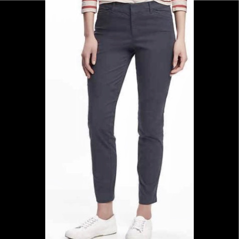 NWOT Old Navy Pixie Chinos, stone colour